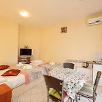 Διαμέρισμα Beachfront Jermen *