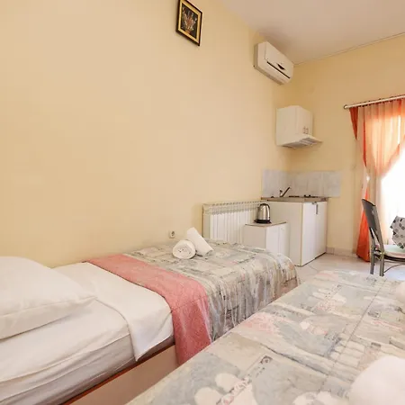 Apartment Beachfront Jermen