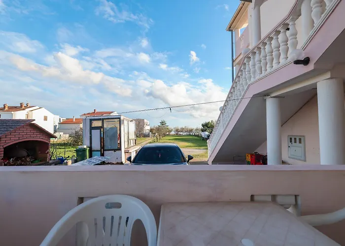 Beachfront Jermen Appartement