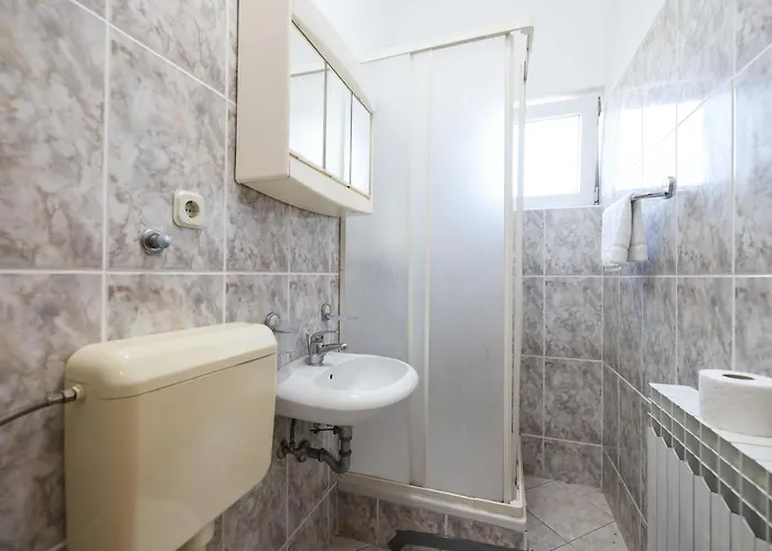 Beachfront Jermen Appartement *