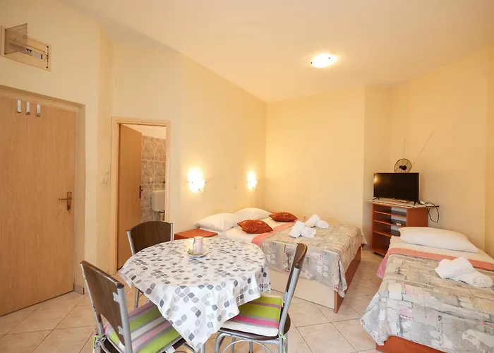 Beachfront Jermen Appartement Sukošan