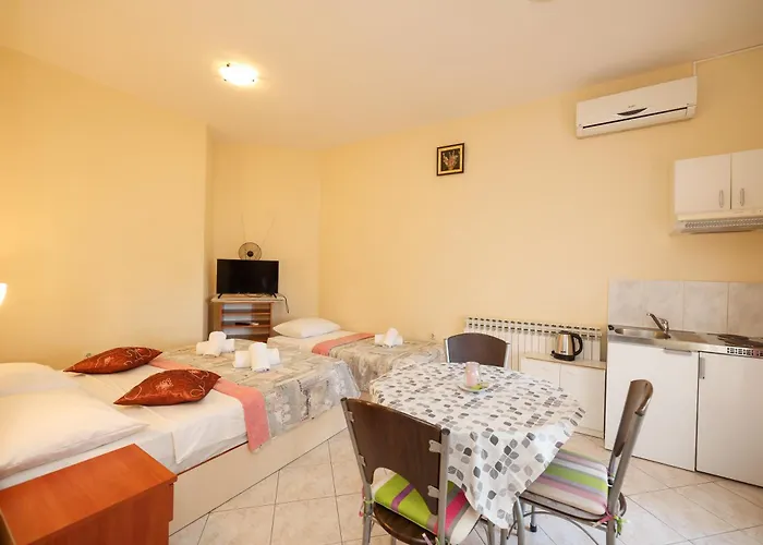 Appartement Beachfront Jermen *